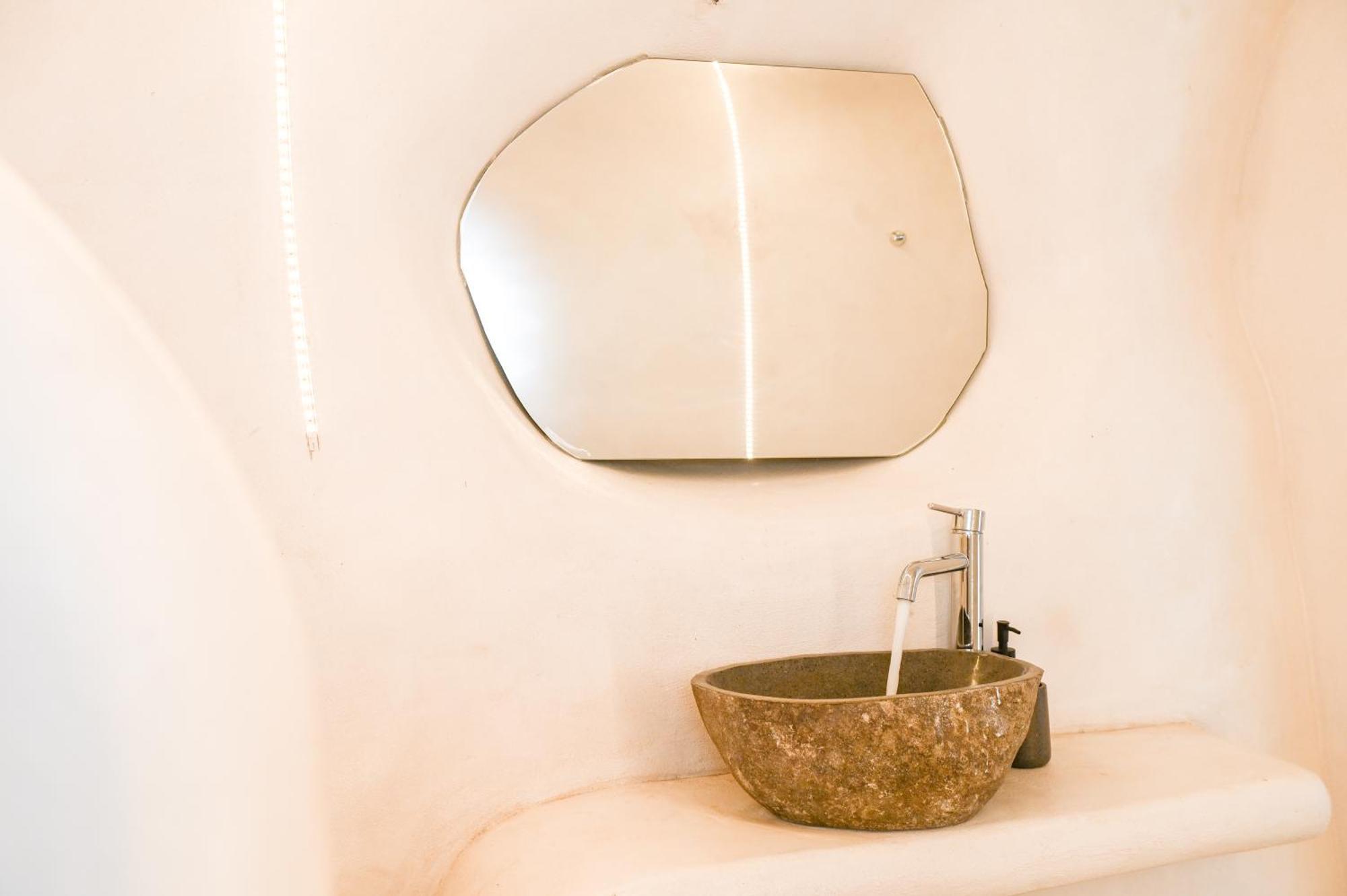 White Curves Santorini Bed & Breakfast Akrotiri  Bagian luar foto