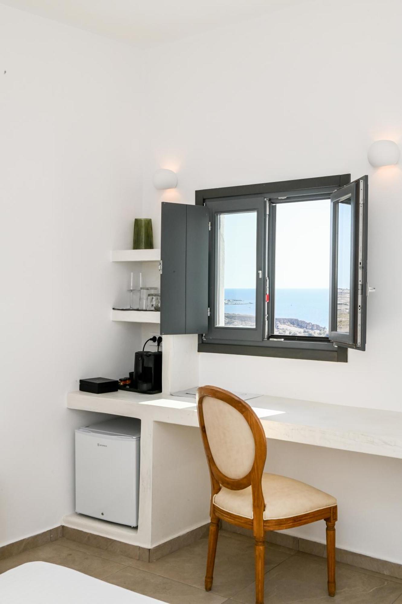 White Curves Santorini Bed & Breakfast Akrotiri  Bagian luar foto