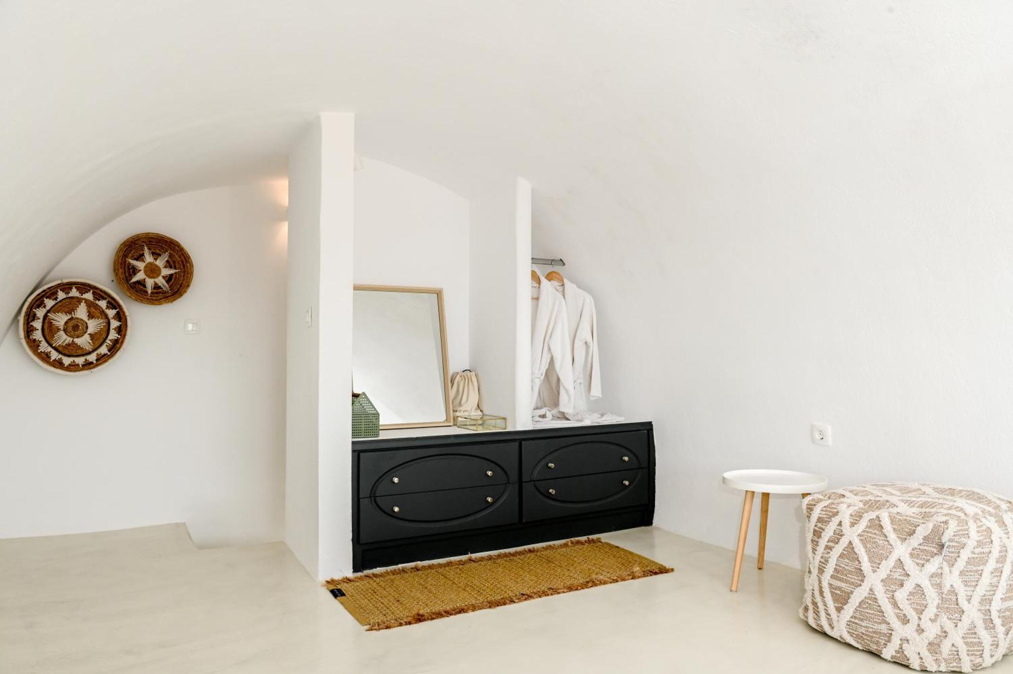 White Curves Santorini Bed & Breakfast Akrotiri  Bagian luar foto